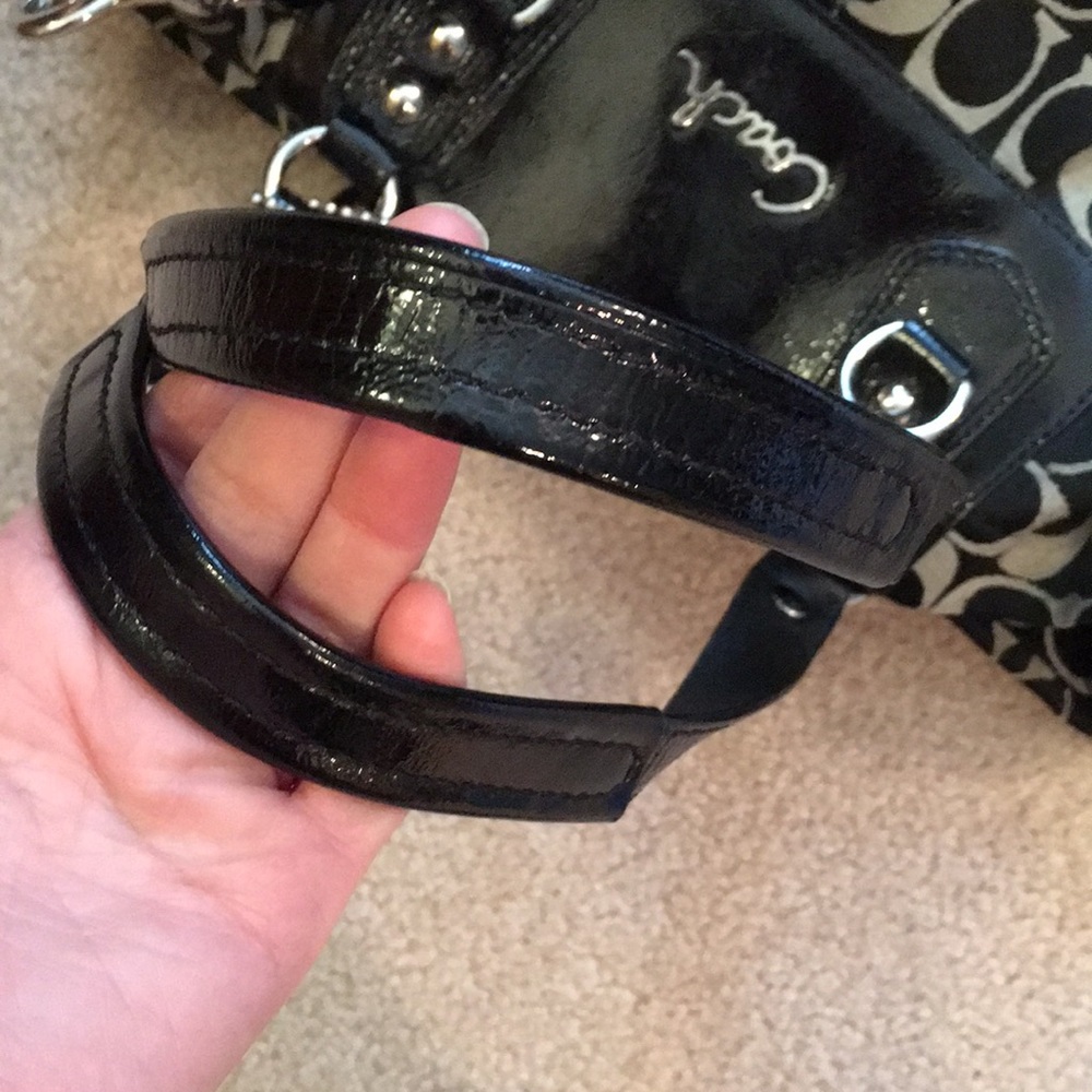 Coach signature Ashley bag and wristlet - Picture 7 of 16